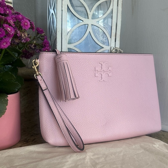 Tory Burch Handbags - New Tory Burch Thea large leather pouch clutch pink